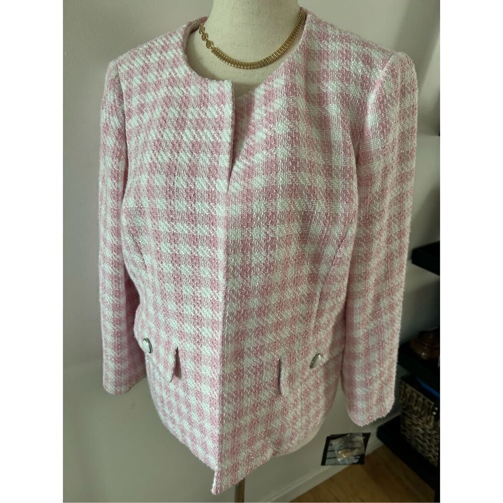 Kasper pink and white plaid blazer size of 10 p